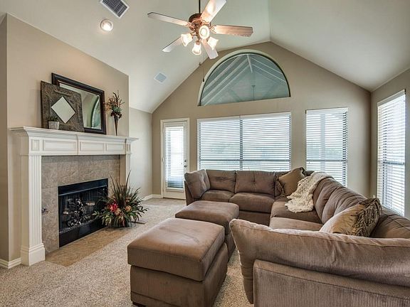 3rd image of 11701 Cape Royal Ln
