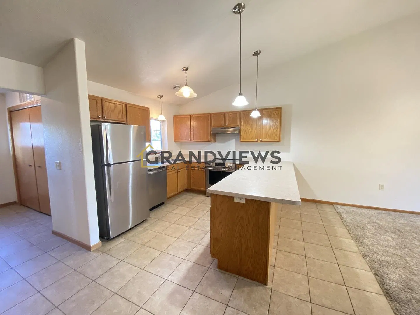 1319 Rose Marie St — Photo 2