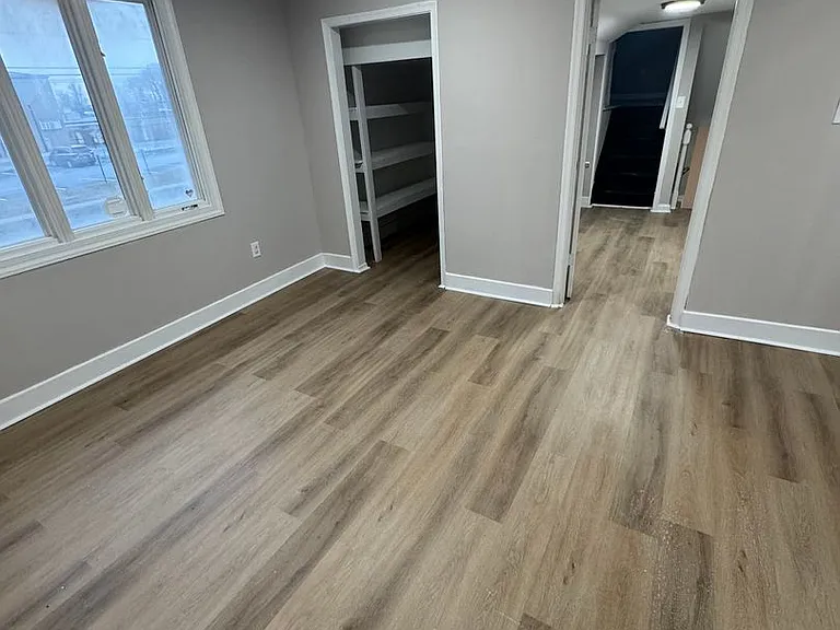1019 Green Ln — Photo 10