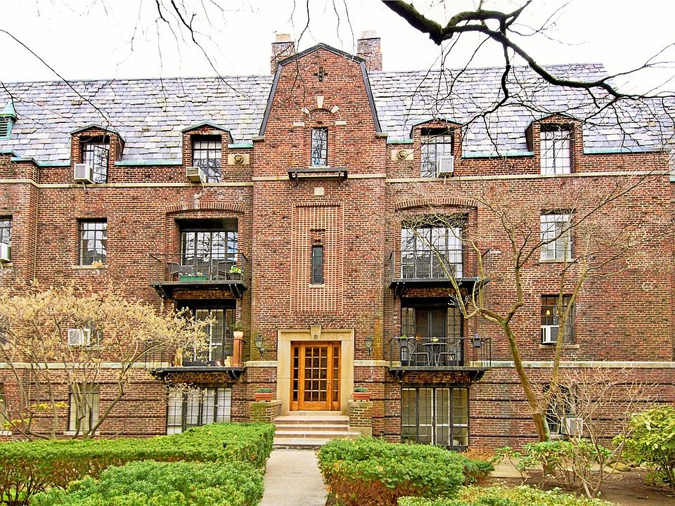 1st image of 20 N Broadway APT B205