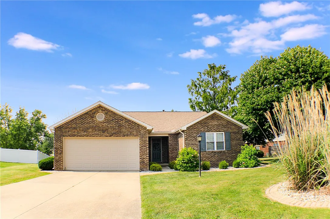 11 Copperfield Ln photo 1