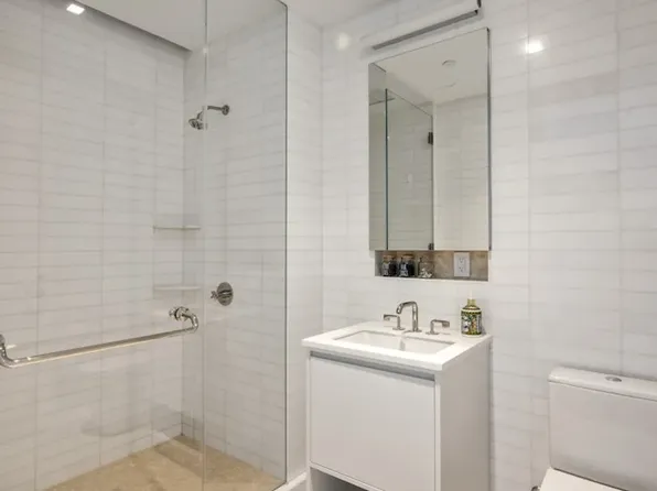 1289 Lexington Avenue image 10 of 15