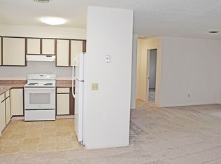 9 Hartwell Ct #18542370, Savoy, IL