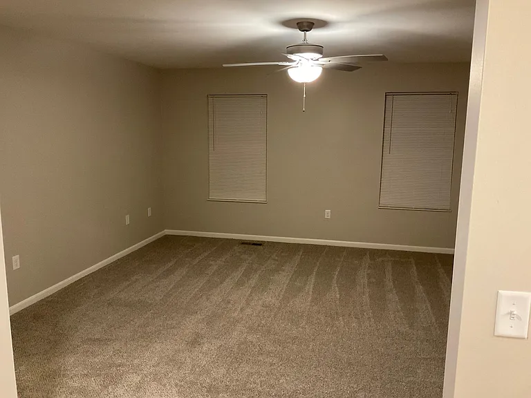 1388 Ashford Pl — Photo 9