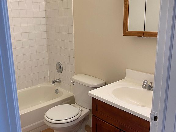 5th image of 6227 S University Ave #307