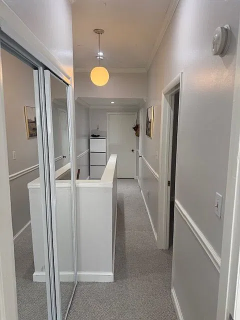 4 bed, 2200 sqft, $850 — Photo 2