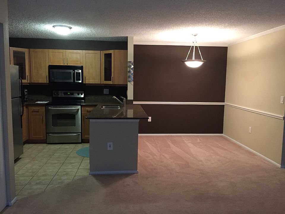 1st image of 10516 Waterview Ct
