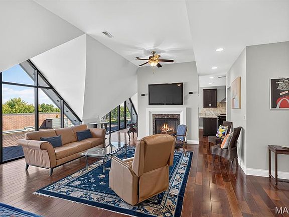 2nd image of 6451 Clayton Rd APT 405