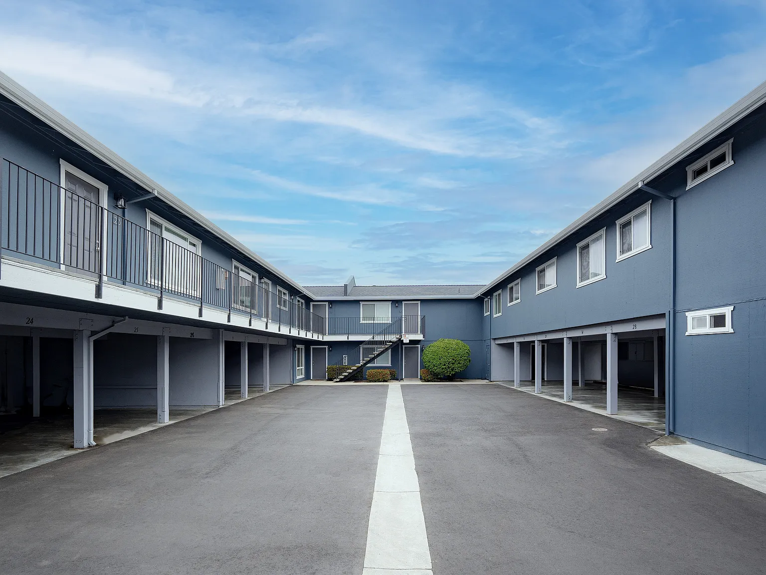 Driftwood Apartments — Photo 3