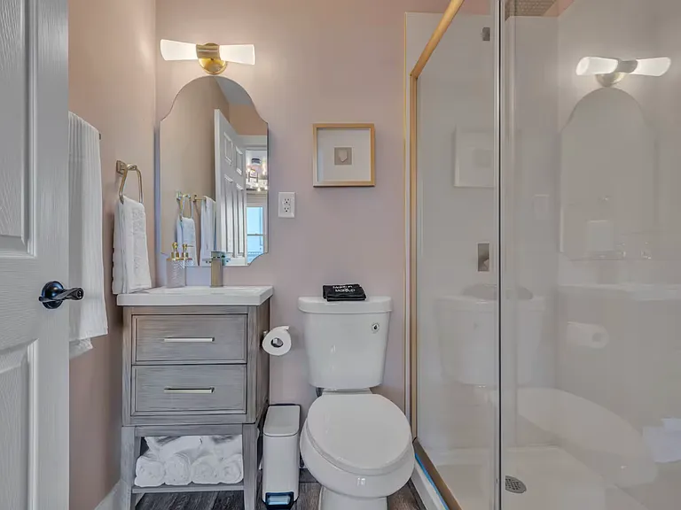 1044 Jefferson St #3 — Photo 12