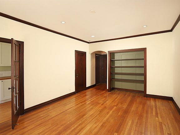 3rd image of 2121 James M Wood Blvd APT 318