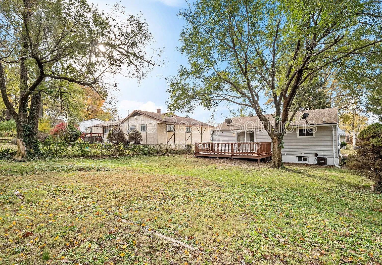 3 bed, 2.0 bath, 1206 sqft, $1,200 — Photo 2