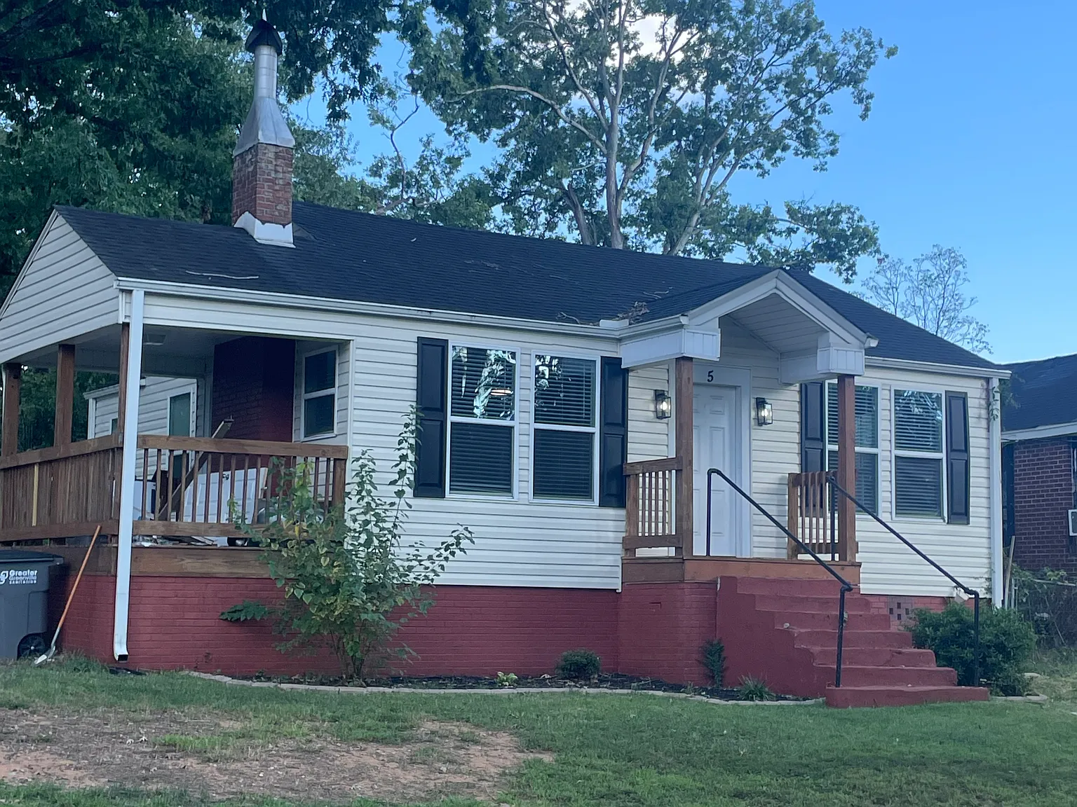 Dempsey St, Greenville — Photo 1