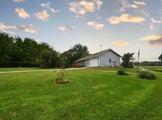 22252 440th St, Zumbrota, MN 55992