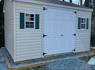 19 Chartwell Rd, West Grove, PA 19390