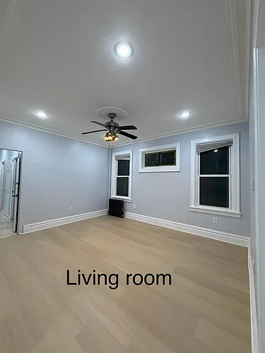 154 W 33rd St #1 Photo 1