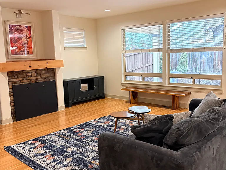 1713 NW Precision Ln — Photo 4