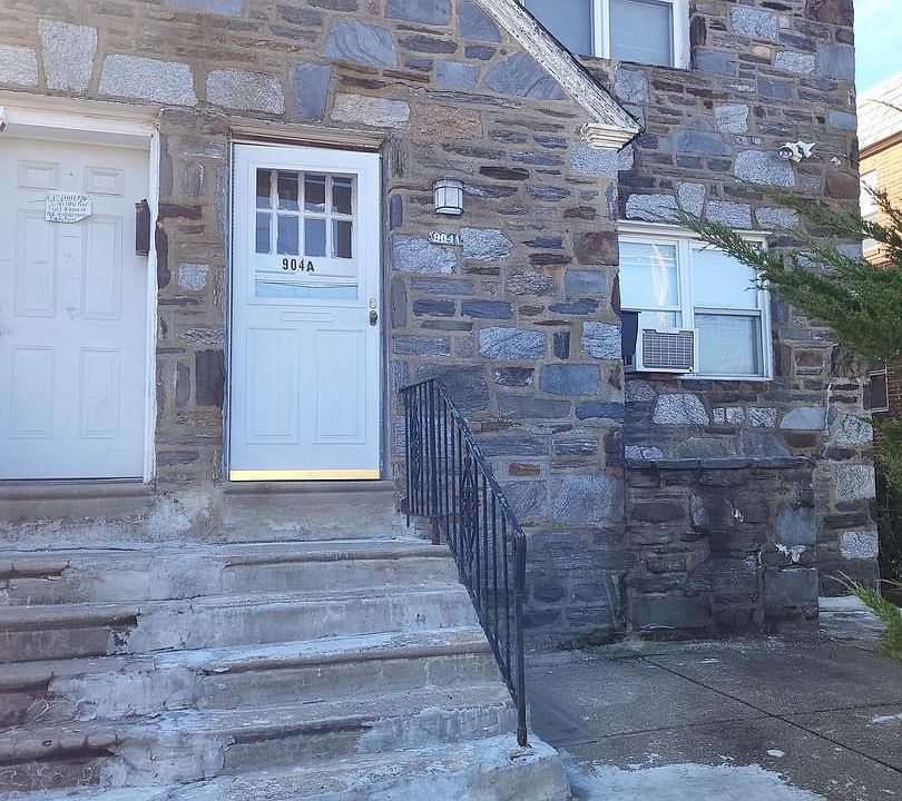 1st image of 904 Magee Ave Floor 2