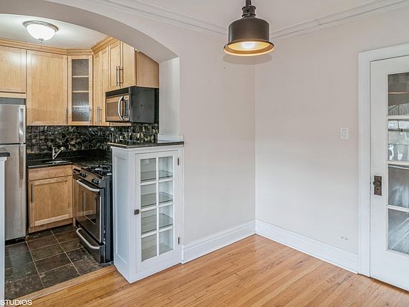 2nd image of 7214 Jackson Blvd Unit 1D