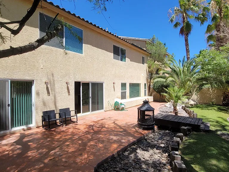 8586 Silver Coast St — Photo 36