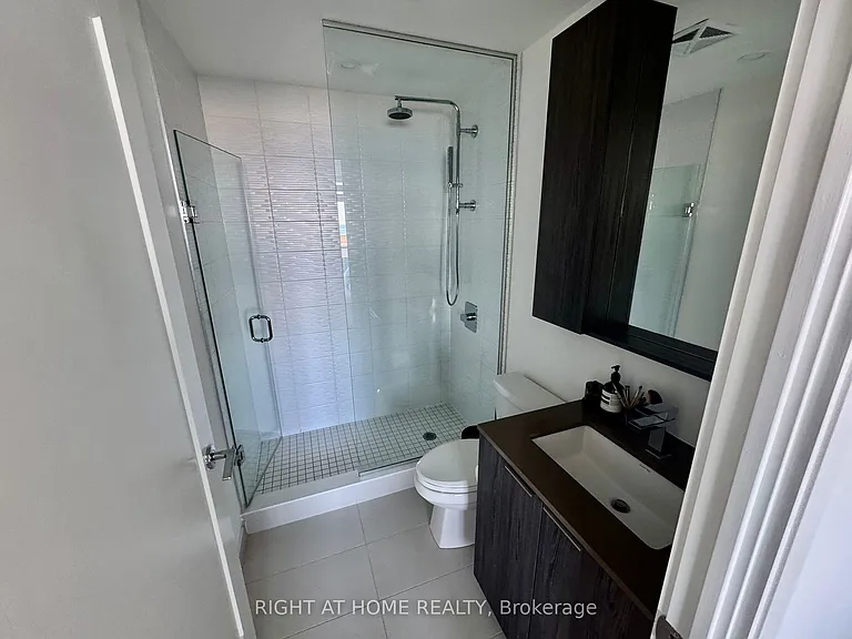 70 Annie Craig Dr #1906 — Photo 8