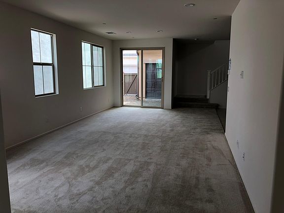 3rd image of 3937 S Oakville Ave