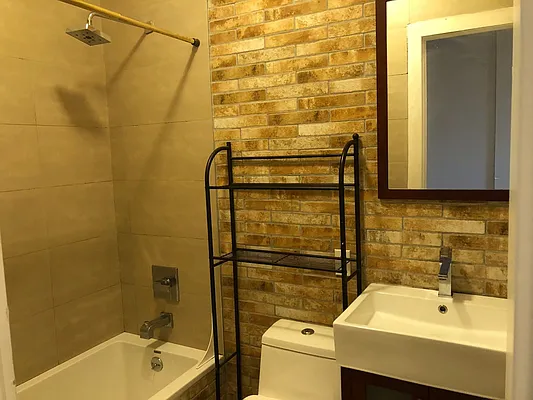 Rented by Arvik Group Real Estate | media 75