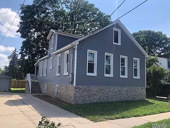 3rd image of 1537 Rosser Ave