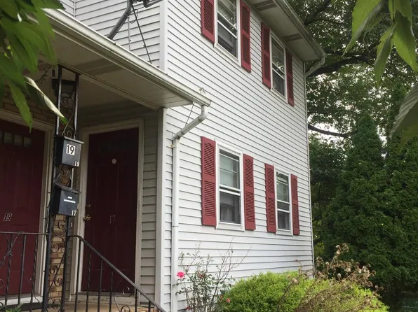 17 Jill Ct #19, Edison, NJ 08817