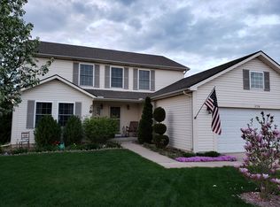 5778 Blue Grass Dr, Walbridge, OH 43465