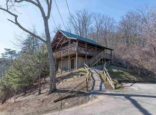 1910 Bluff Ridge Rd, Sevierville, TN 37876