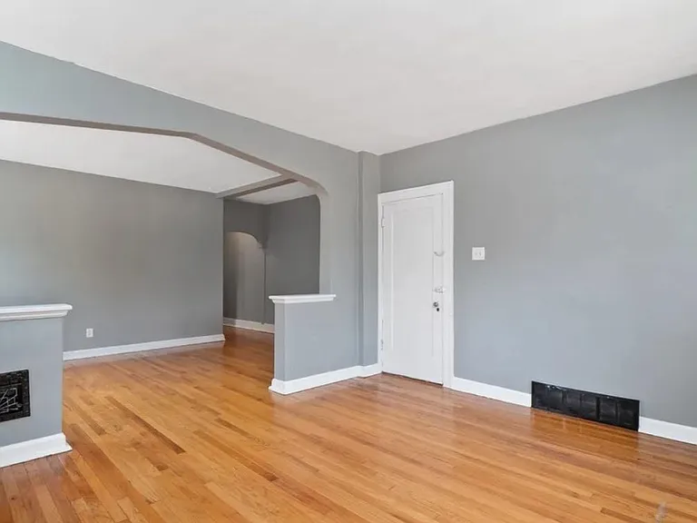 4800 Goethe Ave #1E — Photo 2