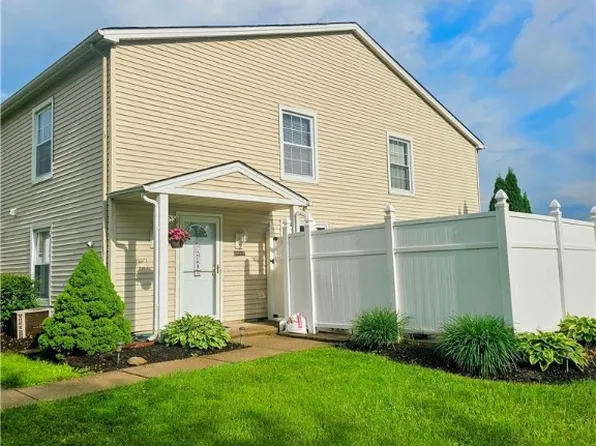 2972 Ivy Hill Cir Unit D, Cortland, OH 44410