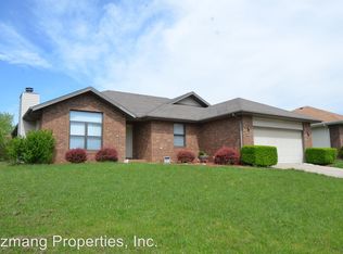 407 Spruce Ave, Nixa, MO 65714