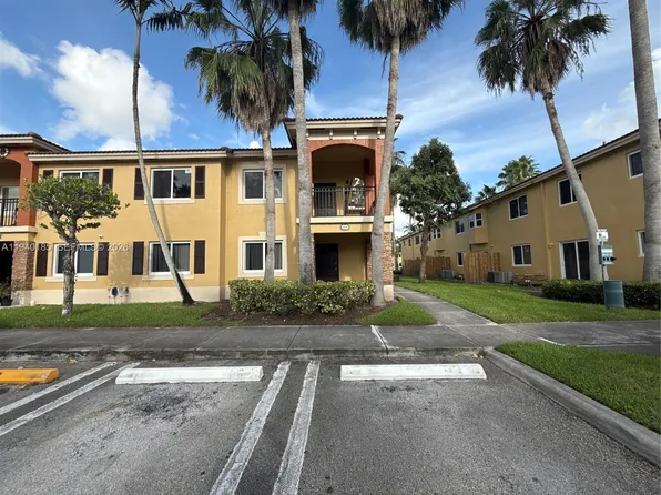 935 NE 33rd Ter Unit 104, Homestead, FL 33033