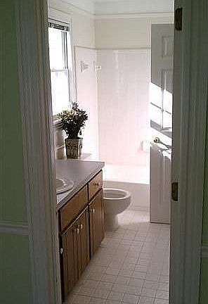 Jack and Jill bath