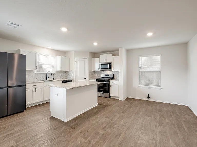 13518 Hummel Loop — Photo 3