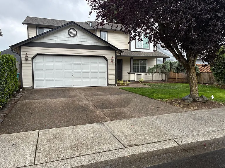 17015 NE 31st Way — Photo 1