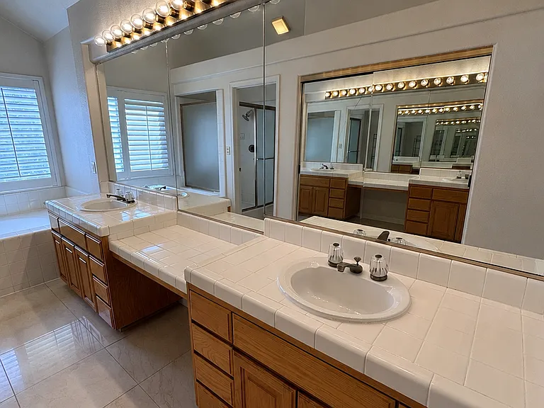 43991 Beretta Dr — Photo 24