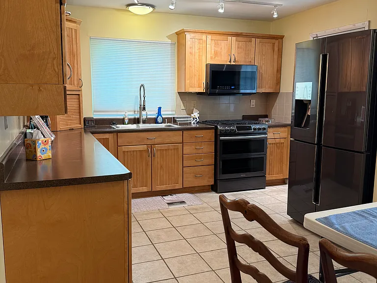 6024 Amberset Ct — Photo 9