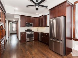 1423 W Superior St, Chicago, IL 60642