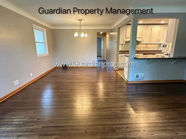 4402 Zenith Ave S — Photo 3