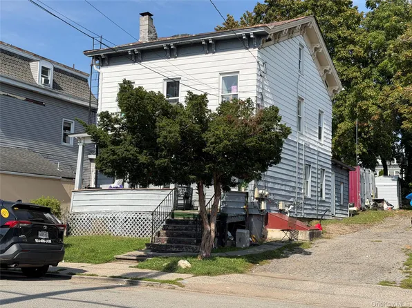 1036 Howard St, Peekskill, NY