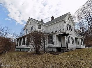 30 Union St, Lee, MA 01238