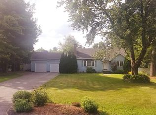 19 Rangely Rd, Lunenburg, MA 01462