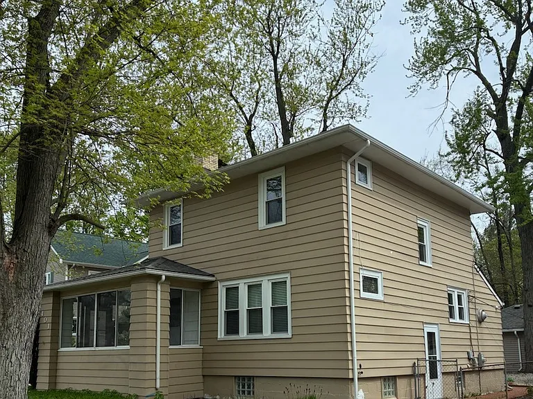 401 Catalpa Dr — Photo 23