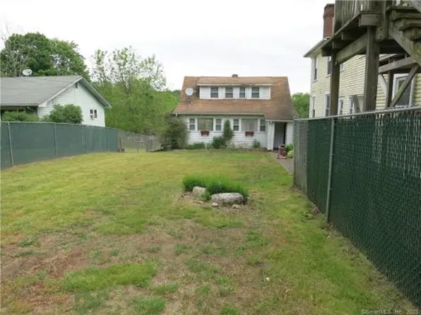 60 N Moodus Rd, Moodus, CT 06469