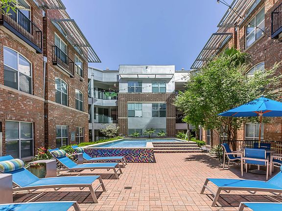 Resort-style Swimming Pool with Sundeck