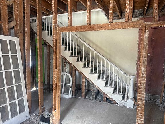 2nd image of 310 Granite St