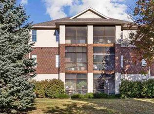 372 Camden Rd, Iowa City, IA 52245